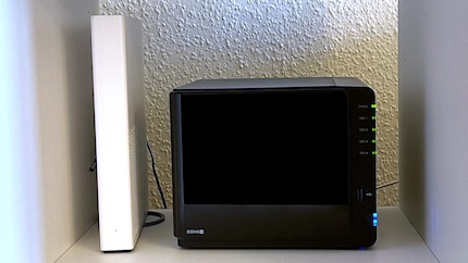 In the centre: My Synology DS916+ is in the living room.