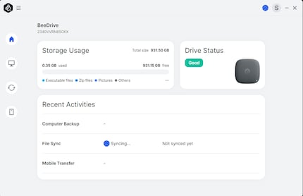 Dans le menu principal, vous pouvez surveiller votre BeeDrive, faire des réglages ou configurer des sauvegardes.