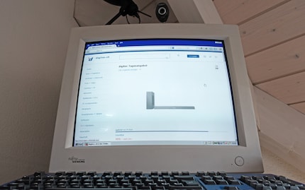 At a resolution of 1024 × 768 pixels, all www.digitec.ch shows me is the Deal of the Day – a soundbar that’s not selling particularly well. It’s only when I scroll down I realise it’s the esteemed Philips TAB8505/10.