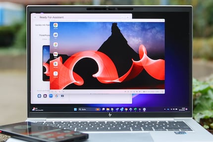 Als er maar één monitor beschikbaar is, is de mobiele desktop zinvol. De muis en het toetsenbord kunnen via Bluetooth met de smartphone worden gekoppeld.