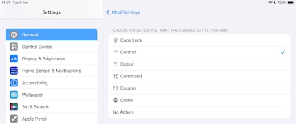 De functie van de speciale toetsen kun je wijzigen in de instellingen.
