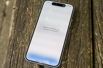 De vergrendelde app wordt niet geopend zonder het juiste gezicht.