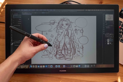 Le grand écran offre beaucoup de place pour la surface de travail et les menus.